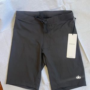 Alo Women 9” Warrior Compression Short